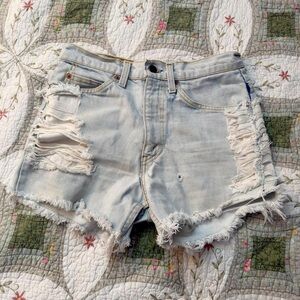 orange tab Levi’s 505 womens 6 frayed denim jean shorts 🍊 orange tab distressed